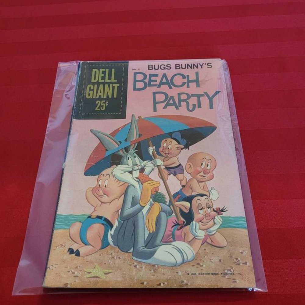 RARE, VINTAGE 1960, BUGS BUNNY BEACH PARTY COMIC BOOK, ISSUE #32!!!
